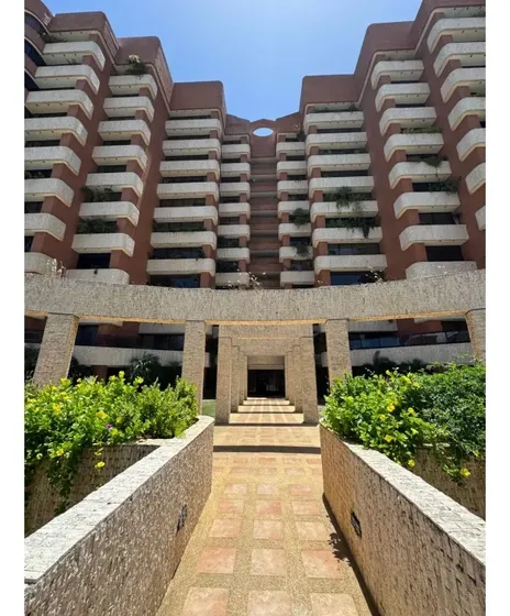 Vendo Apartamento 550m2 Costa Azul 4138