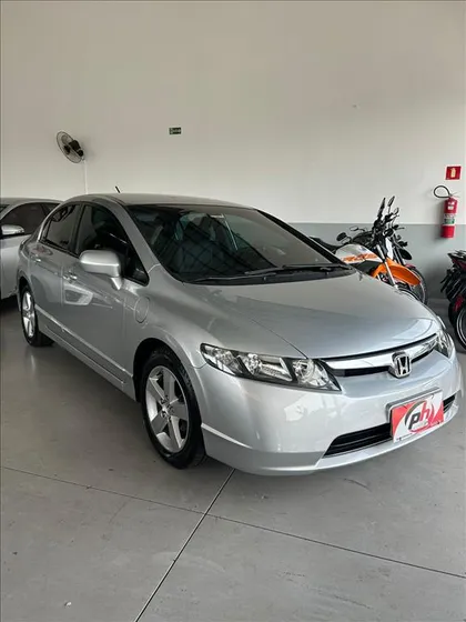Honda Civic 1.8 Lxs 16v Flex 4p Automático