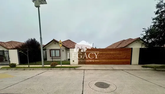 Casa En Pasaje Cerrado, Peñuelas