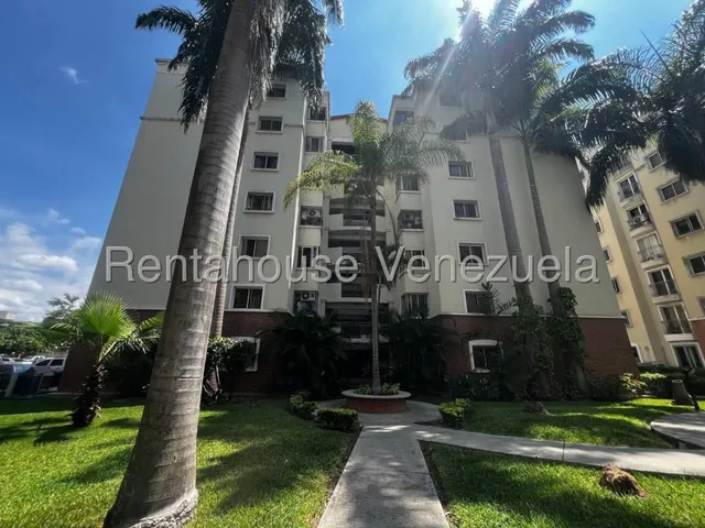Sorangel Vargas Vende Comodo Apartamento En Urbanismo Privado, Piscina, Caney, Canchas, Excelente Ubicacion. Metropolitano Javier Zona Oeste Barquisimeto Mls #25-15060