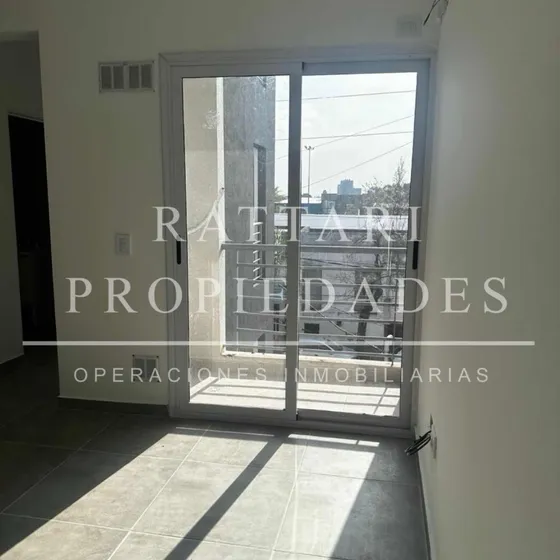 Alquiler Departamento 2 Ambientes Con Cochera A Estrenar. Haedo.