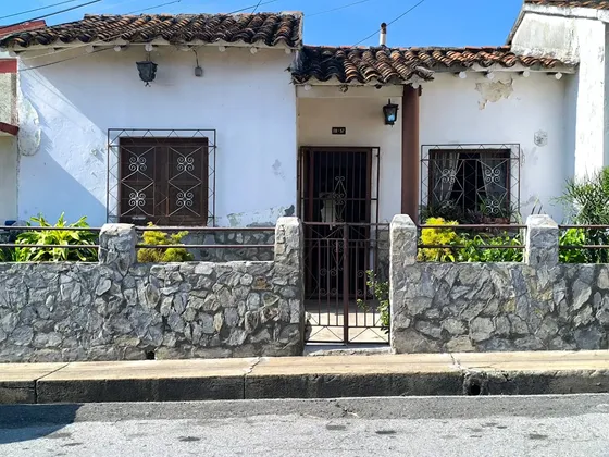 Asesor Mg7 Vende Casa Detrás Del Palacio De Justicia Valencia Edo Carabobo