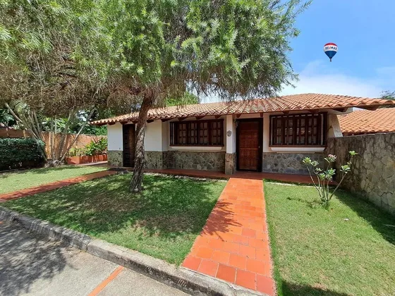 Re/max 2mil Vende Casa En Atamo Sur, Mun. Arismendi, Isla De Margartia, Edo. Nueva Esparta