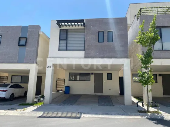 Casa En Venta En Dominio Cumbres