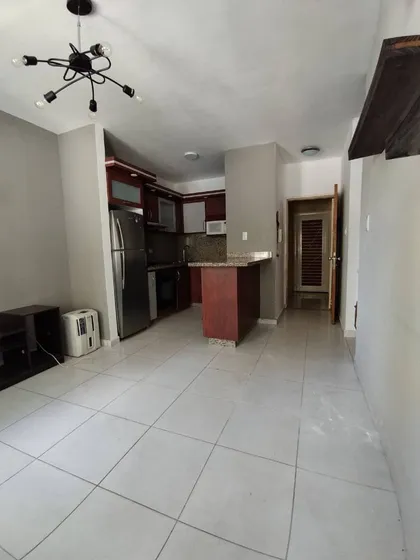 Maritza López Alquila Apartamento En Residencia Valle Del Nogal, San Diego