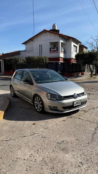 Volkswagen Golf 1.4 Highline Tsi Dsg