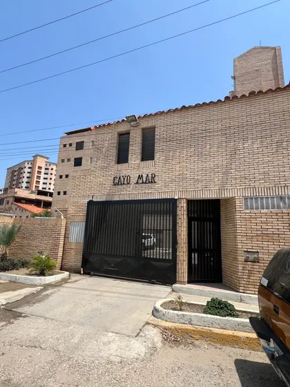 (hl28) Vendo Pent House En Tucacas En Res Cayomar 