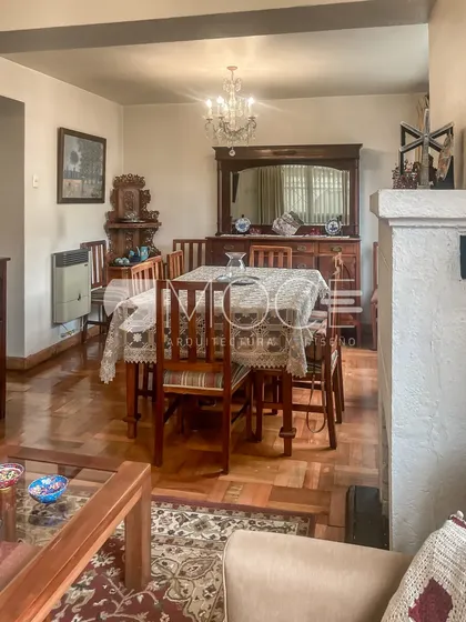 ¡seguridad Y Vida Familiar En Ñuñoa! Casa De 3 Niveles En Pa