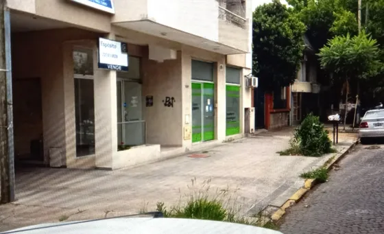 Cochera En Venta La Plata. Calle 8 Entre 65 Y 66. Escritura Inmediata. 