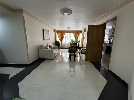 Venta Amplio Apartamento Norte Barrio La Castellana