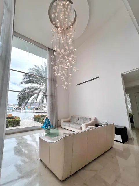 Majestuosa Casa En Las Villas Para Alquiler Diario