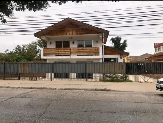 Casa En Venta De 3 Dorm. En Quillota