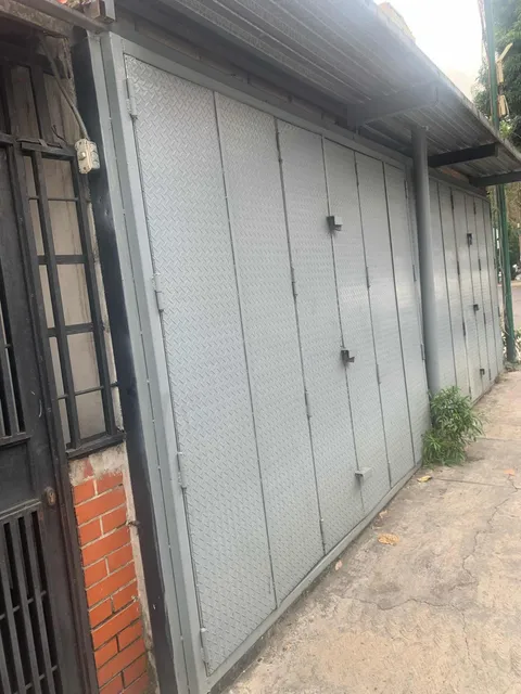 Se Alquila Local Comercial A Pie De Calle 150m2 La Campiña