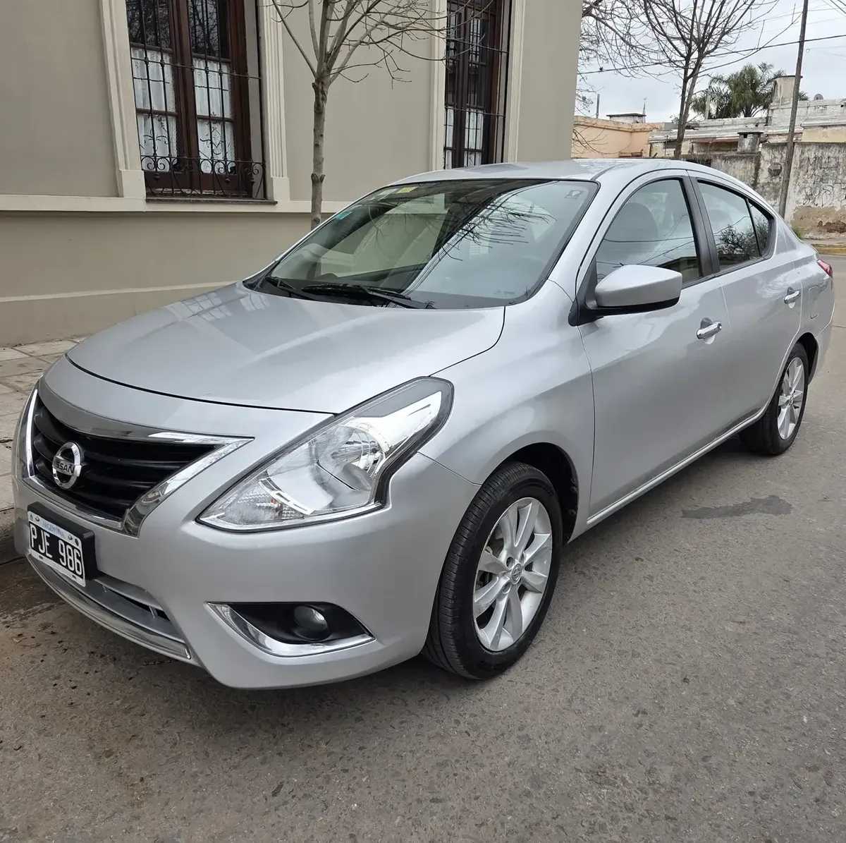 Nissan Versa 1.6 Advance Mt