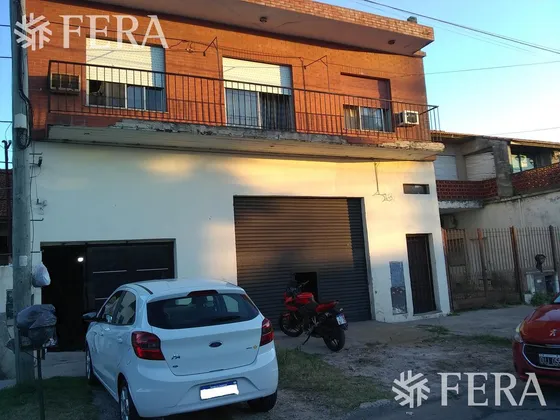 Venta De Local Con Departamentos 4 Ambientes En Villa Dominico