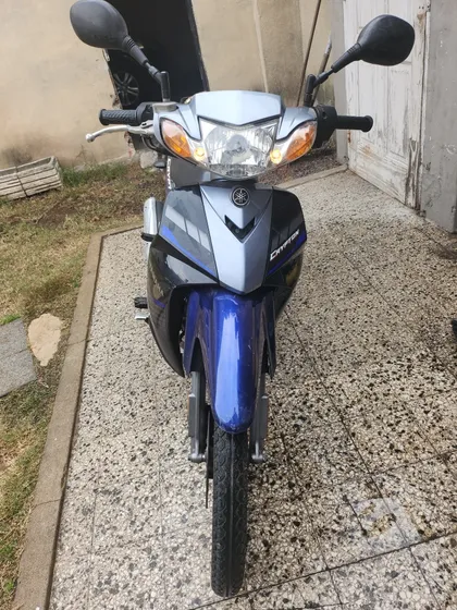 Yamaha New Crypton Año 2016 Color Azul. Impecable
