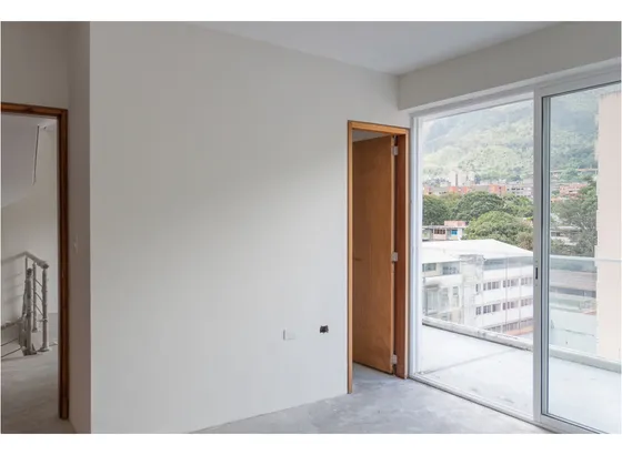 Se Vende Ph 250m2 Santa Eduvigis 1086