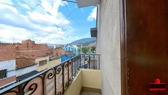 Casa En Venta En Buenos Aires. Cod V5640
