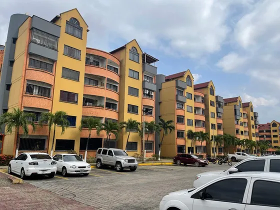 Apartamento En Resd. Poblado San Diego. An 
