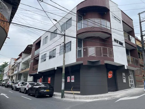 Locales En Arriendo La Estrella 643-8292069