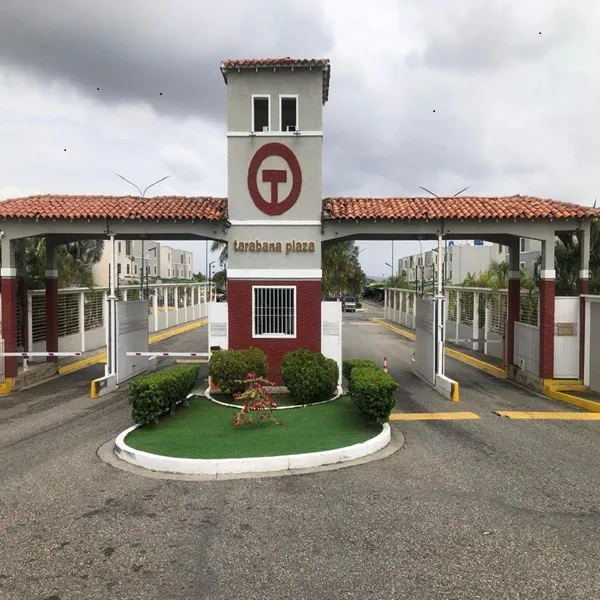 Sky Group Platinum Alquila Town House En Conj. Res. Tarabana Plaza Plth-386
