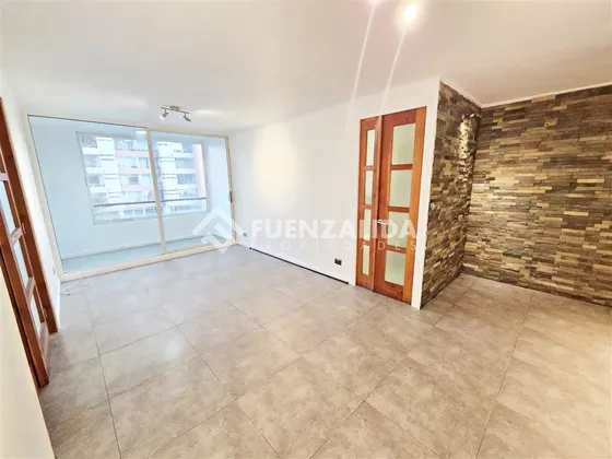 Departamento En Venta De 3 Dorm 2 Baños Estac. En San Miguel