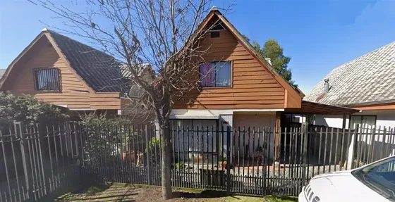 Casa En Venta De 3 Dorm. En Linares