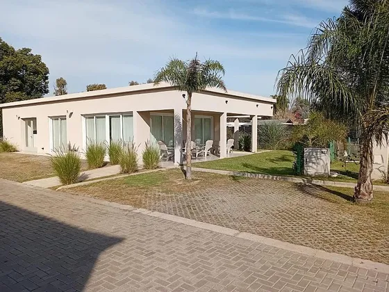 Casa En Duplex En Alquiler.