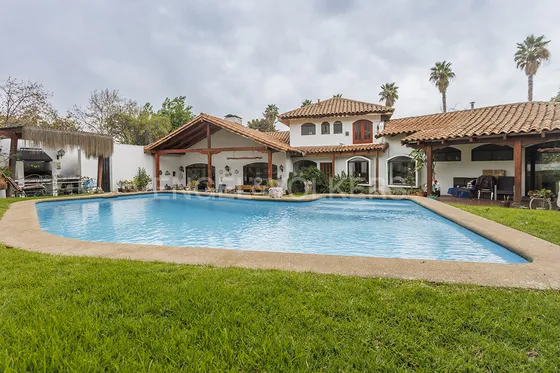 Casa En Venta - San Carlos De Apoquindo