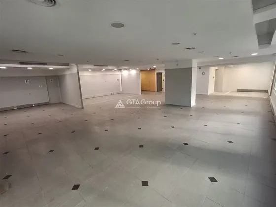 Arriendo Local Comercial 412 M2, El Golf.