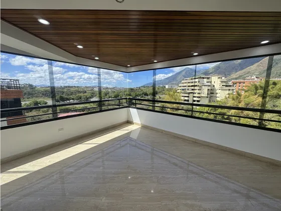 Se Vende Apartamento 192m2 Urb. Miranda 2461