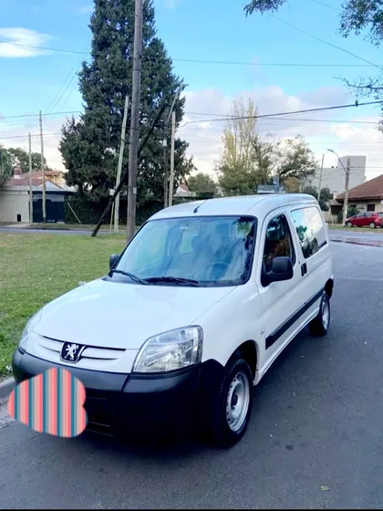 Peugeot Partner 1.4 Furgon Presence Aa
