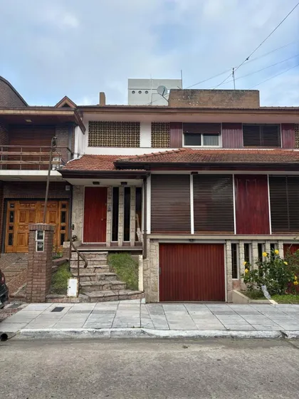 Pasaje Merlino Al 700 - Wilde - Avellaneda
