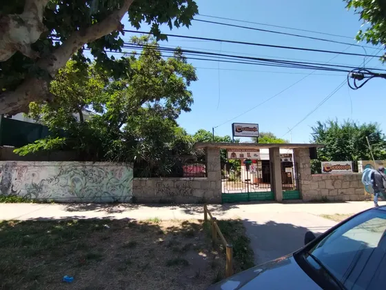 Terreno Con Dos Casas En Regular Estado
