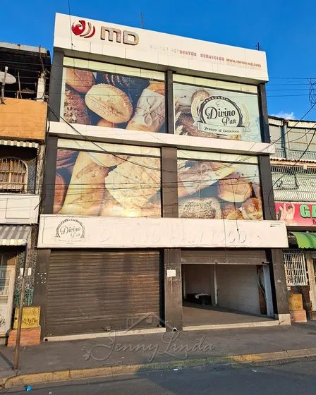 Venta Local Comercial 3 Pisos Av. Fuerzas Aéreas Con Constitución Diagonal Al Terminal De Pasajero De Maracay Aragua
