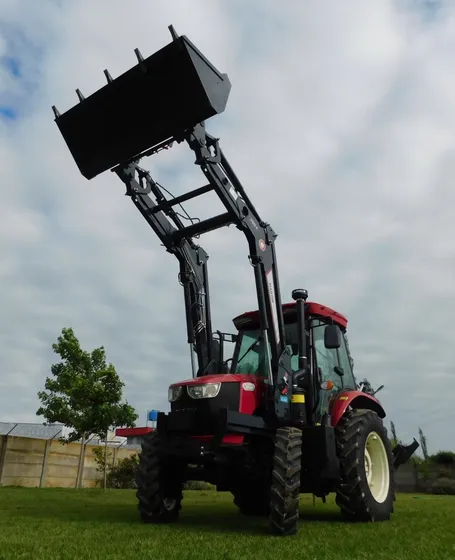 Tractores Chery 4x4 - Con Pala Frontal - Omar Martin