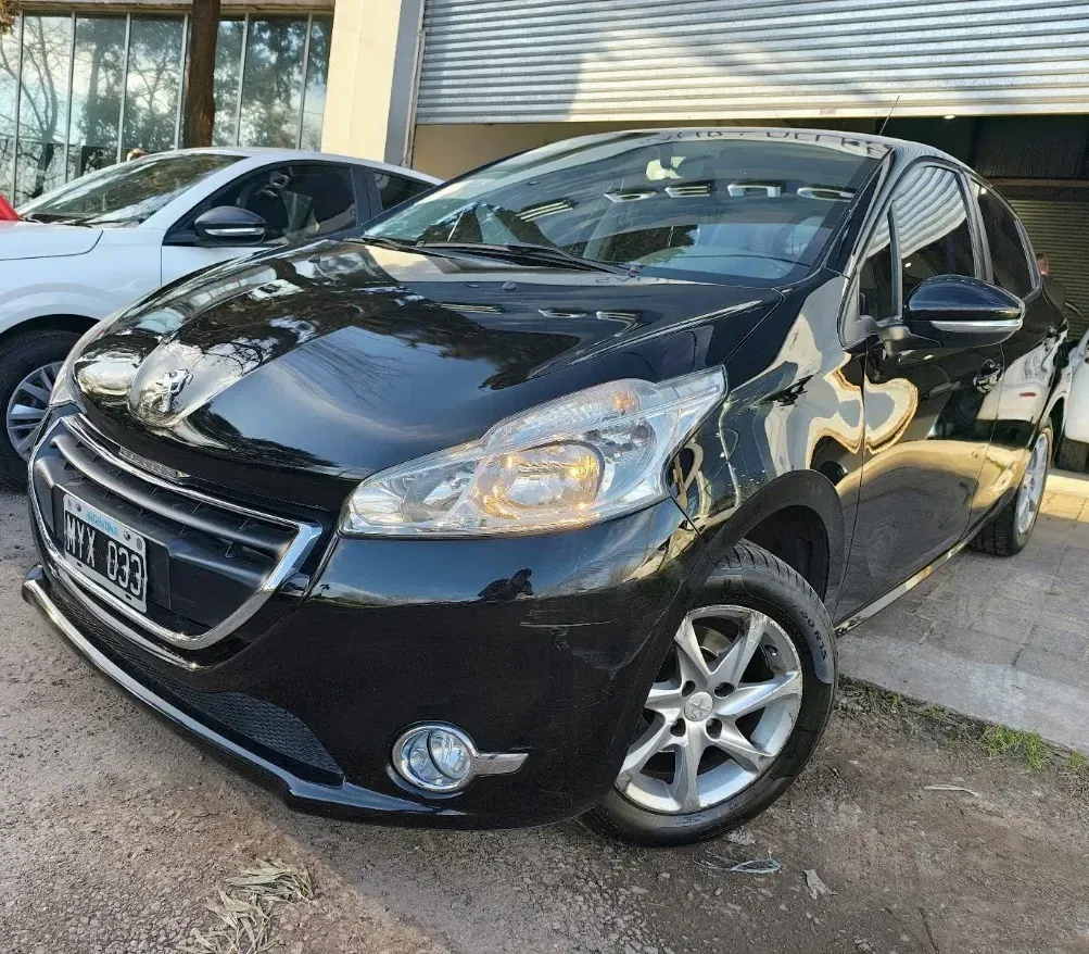 Peugeot 208 1.5 Allure Touchscreen