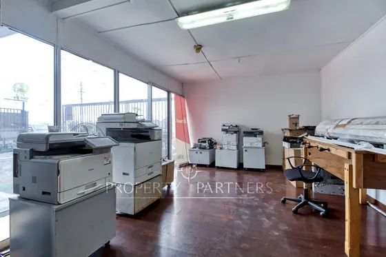 Venta De Propiedad Comercial En Plena Costanera