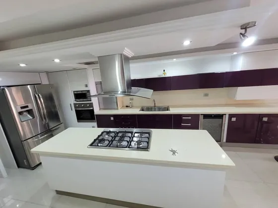 Se Vende Hermoso Townhouse En Urb. Los Frailes, San Diego $75.000!
