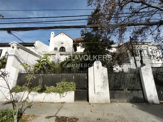 Oficina Con Bodegas En Venta Comuna Ñuñoa.