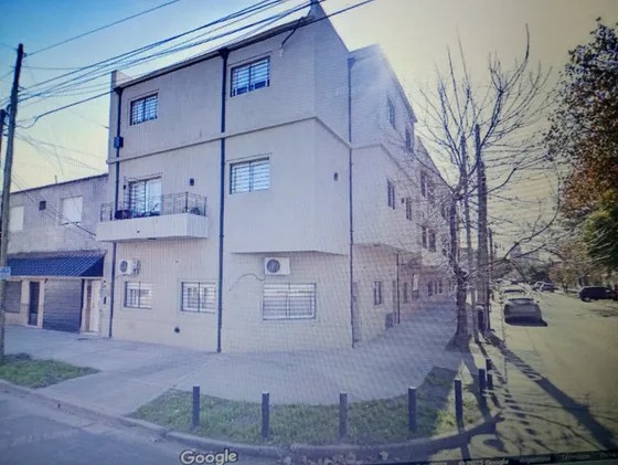 Excelente-departamento Piso Independiente