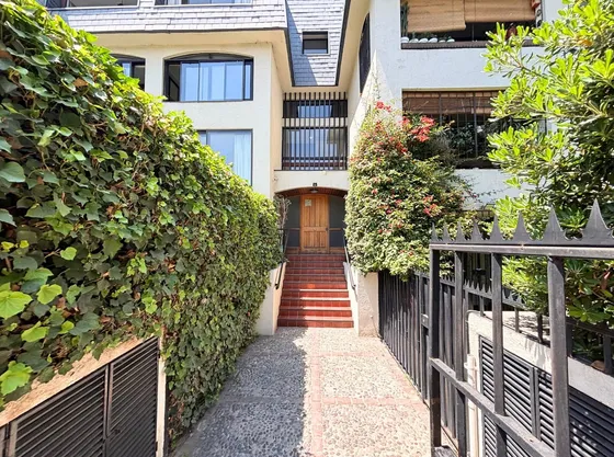  Sector Alto Las Condes / Las Condes