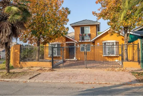 Hermosa Casa En Ciudad Del Este, Puente Alto