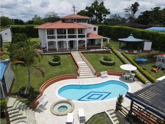 Venta Finca Hotel La Tebaida - Via Al Valle