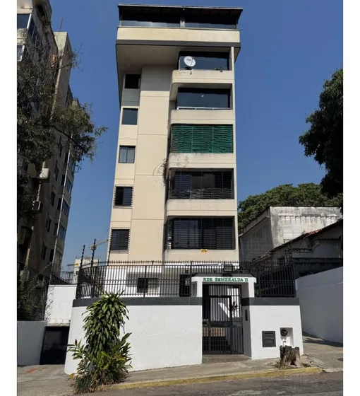 En Venta Apartamento 70m2 Los Caobos 1359
