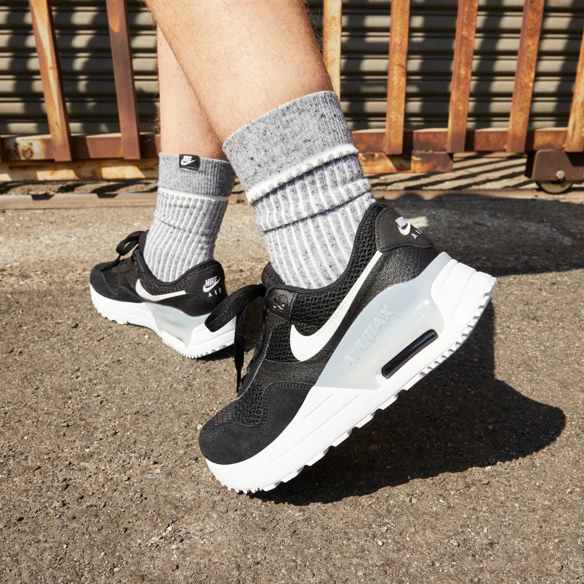 Tênis Nike Air Max Systm Feminino