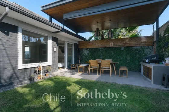 Casa De Un Piso Remodelada Espectacular Ubicación.