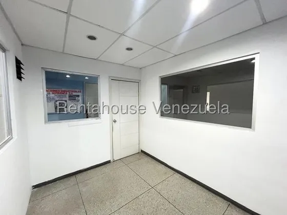 Alquiler Espectacular Local Ubicado En Una De Las Mejores Avenidas De La Ciudad Como Lo Es La Av Vargas, En El Centro De La Ciudad, Barquisimeto  Profesional Inmobiliario Mehilyn Perez 