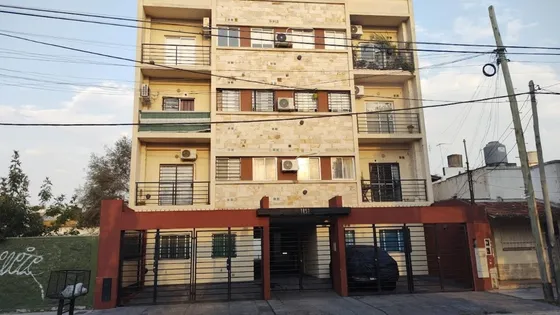 Departamento 2 Ambientes Con Cochera 