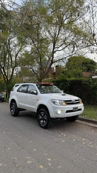 Toyota Hilux Sw4 3.0 Srv Cuero At